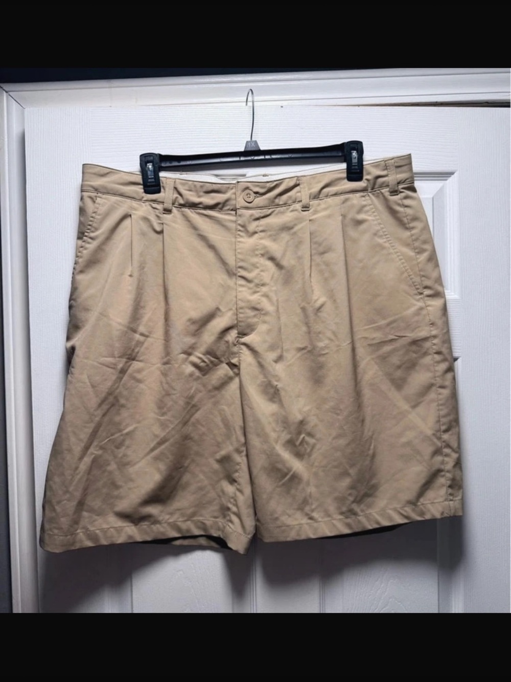 Reebok Classic Pleated Khaki Shorts